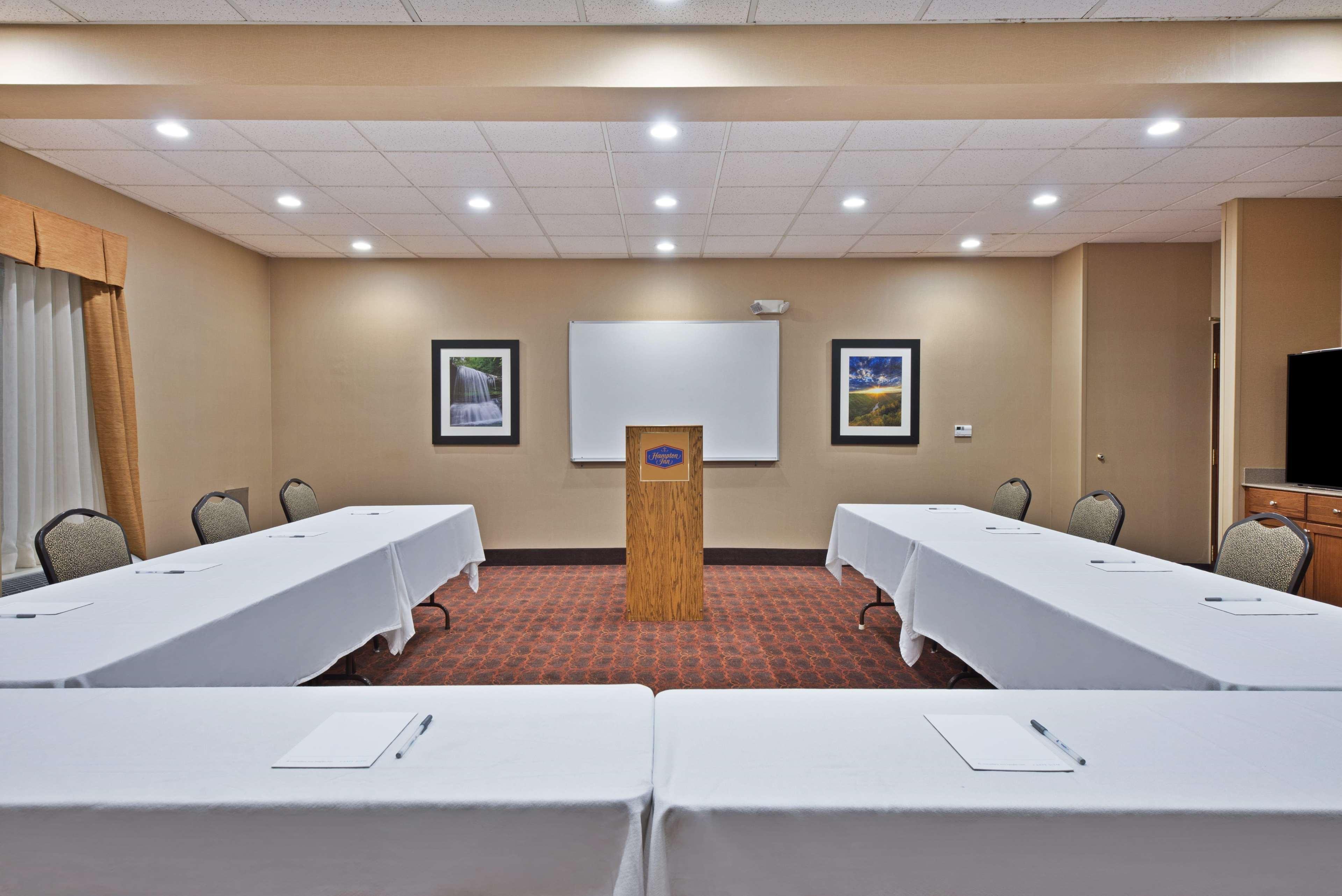 Hampton Inn Winfield Teays Valley Eksteriør billede